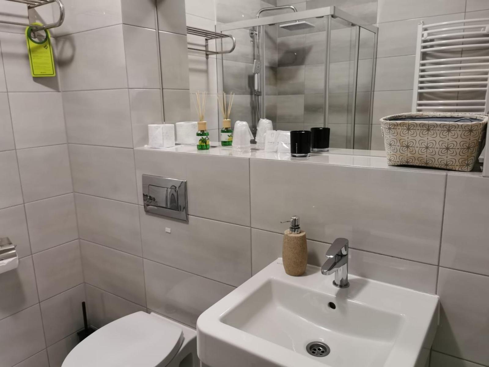 Magnolia Hotel&Restauracja يافور المظهر الخارجي الصورة